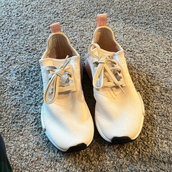 Adidas sneakers - Picture 1 of 3